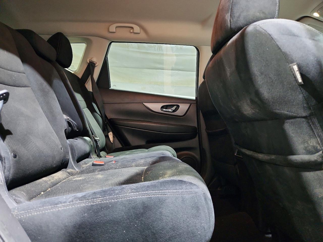 2015 NISSAN ROGUE
