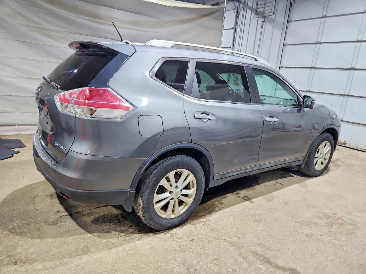 2015 NISSAN ROGUE