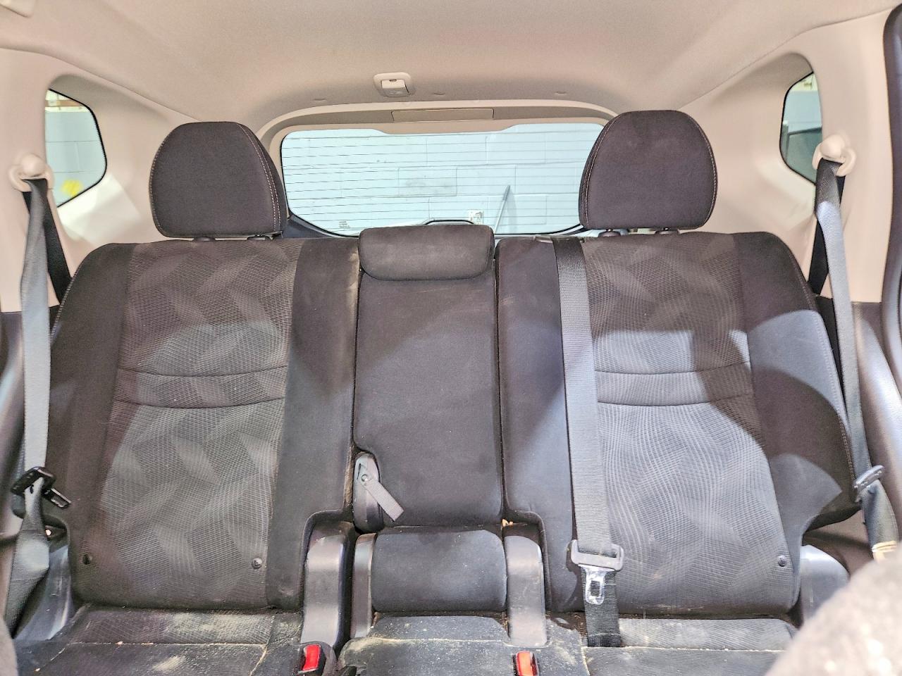 2015 NISSAN ROGUE