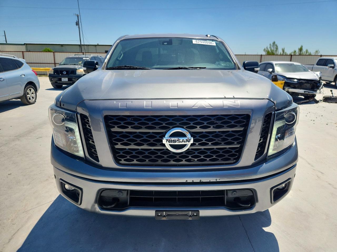 2019 NISSAN TITAN