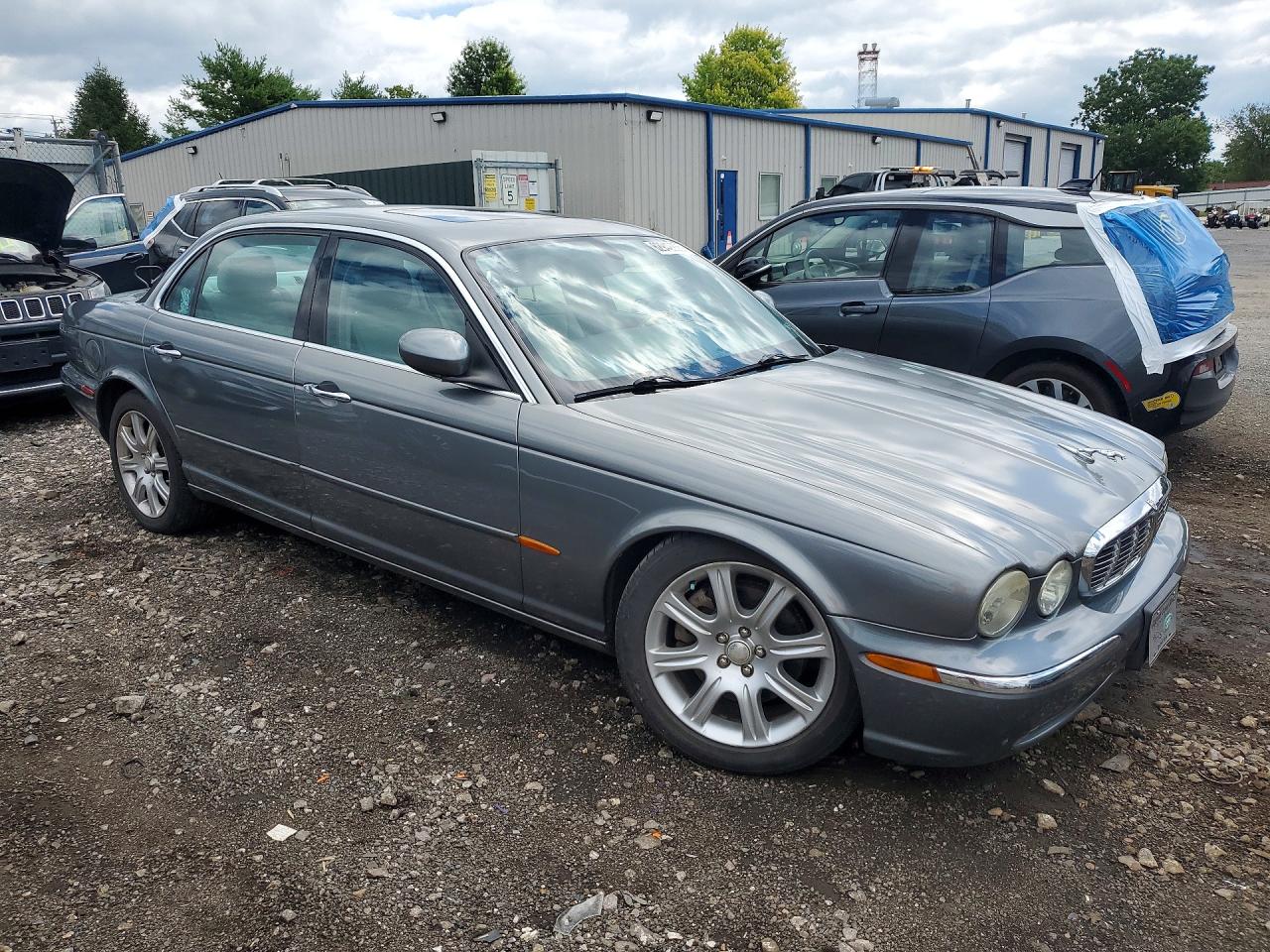 2005 JAGUAR XJ8