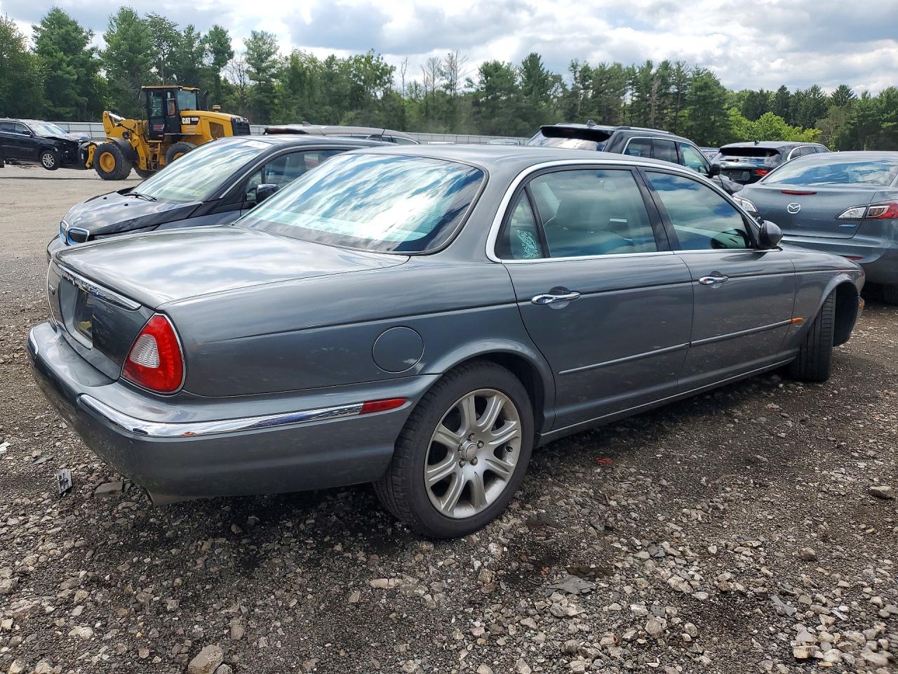 2005 JAGUAR XJ8