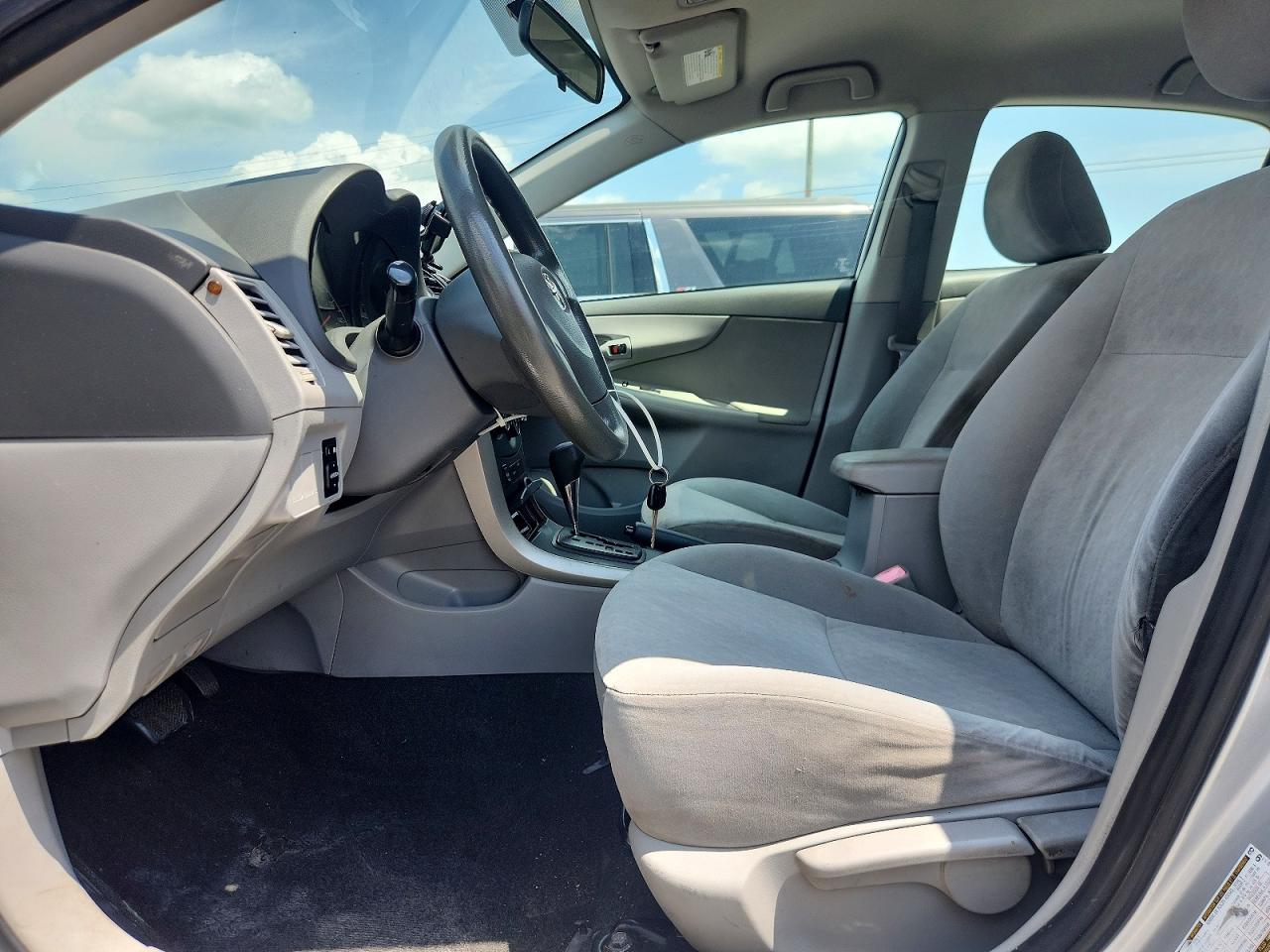 2009 TOYOTA COROLLA
