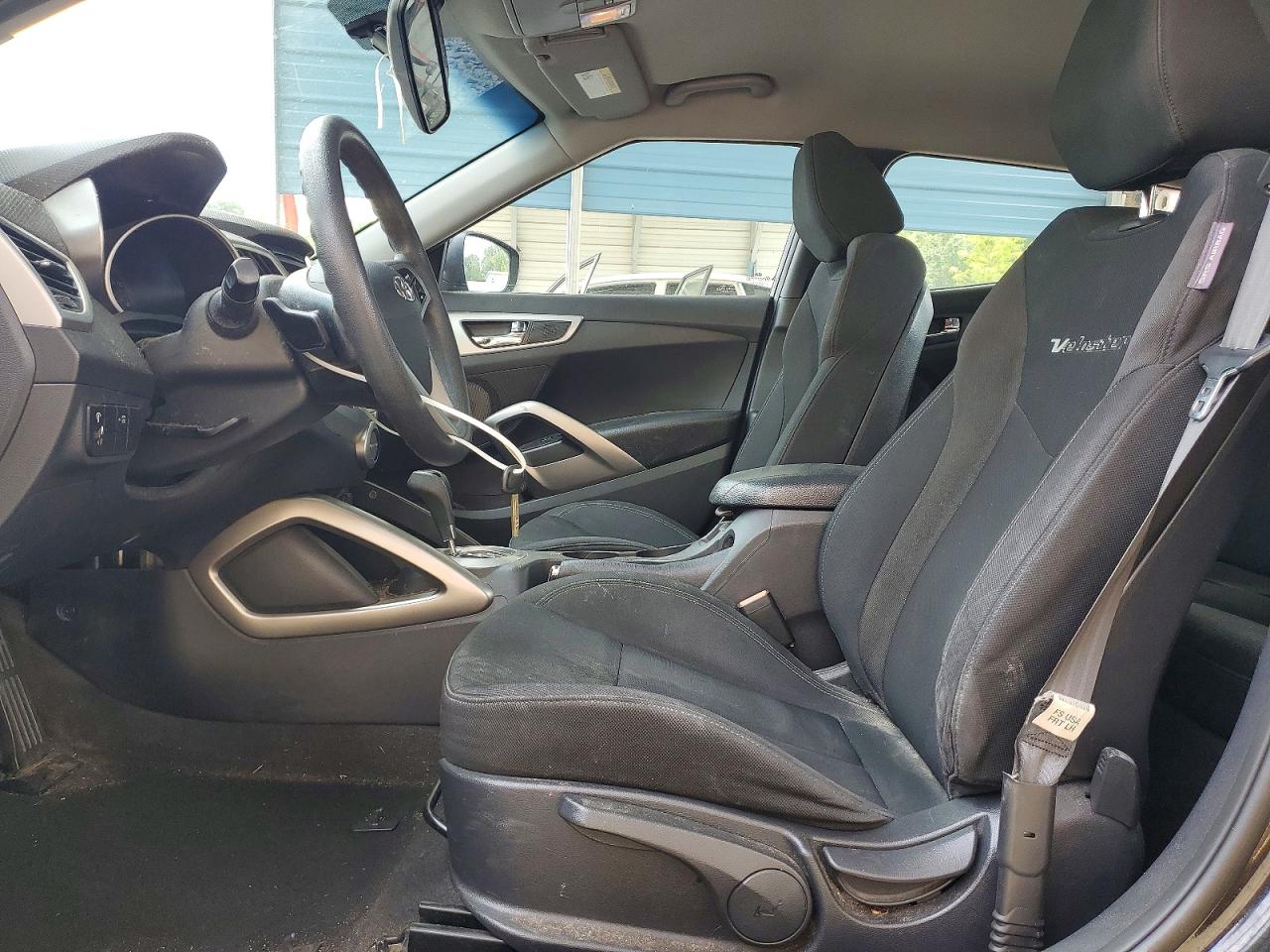 2013 HYUNDAI VELOSTER