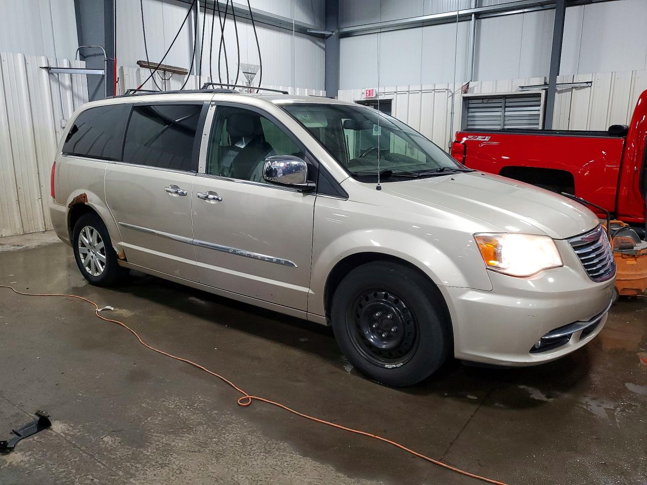 2012 CHRYSLER MINIVAN