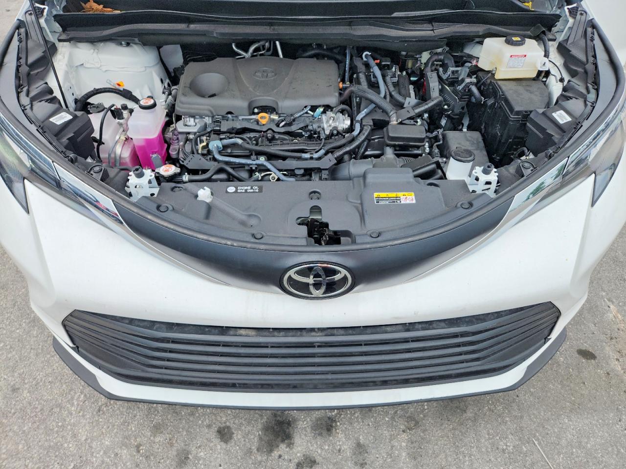 2026 TOYOTA SIENNA