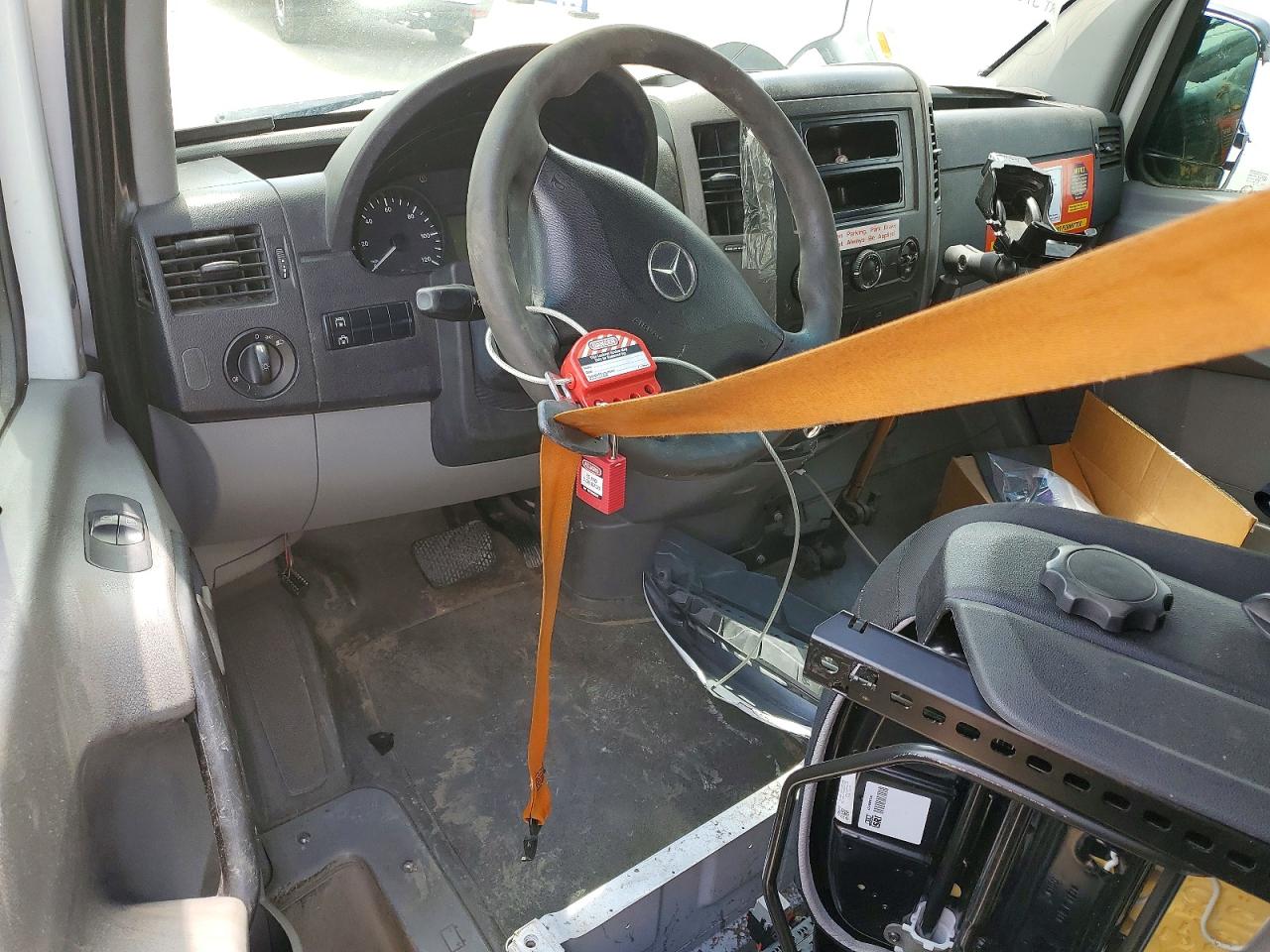 2014 MERCEDES-BENZ SPRINTER