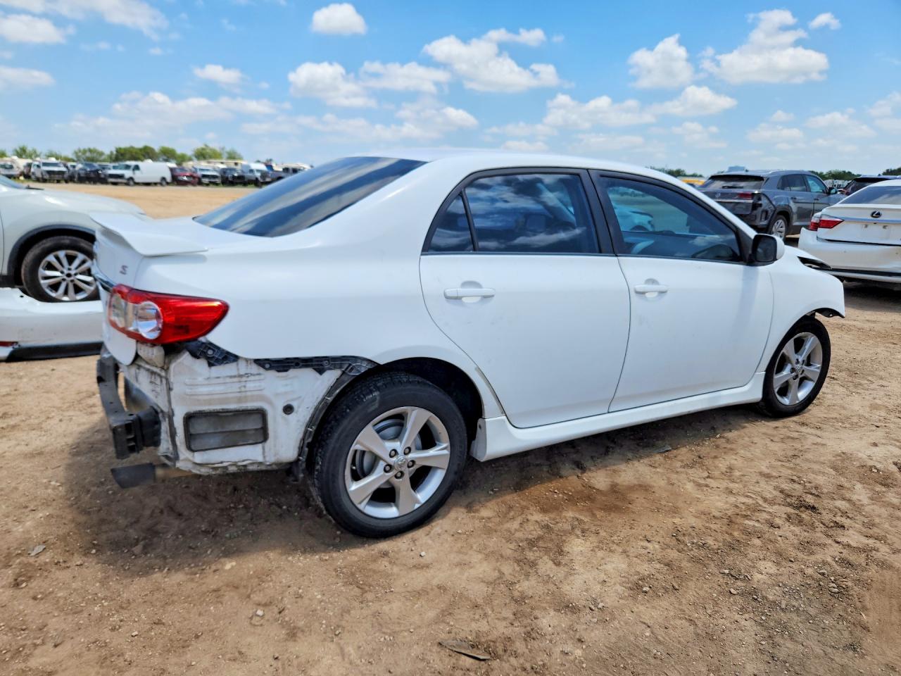 2011 TOYOTA COROLLA