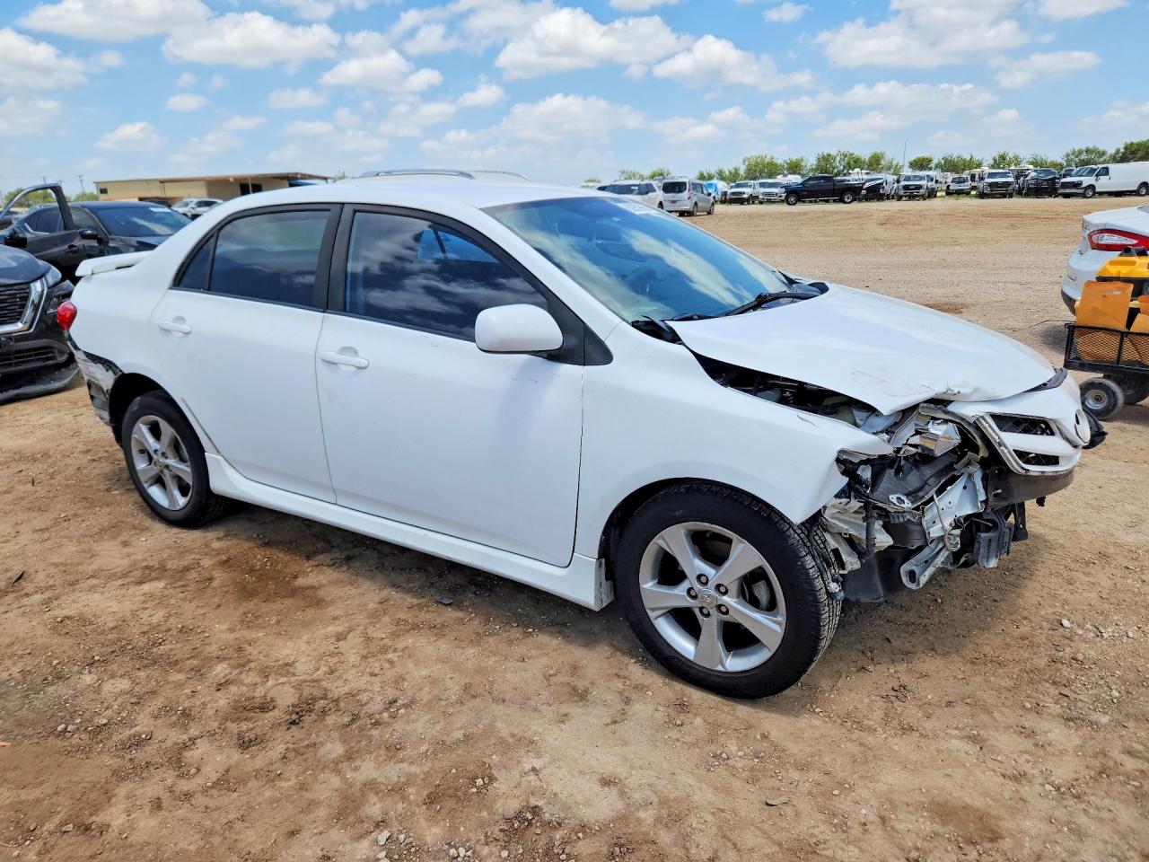 2011 TOYOTA COROLLA