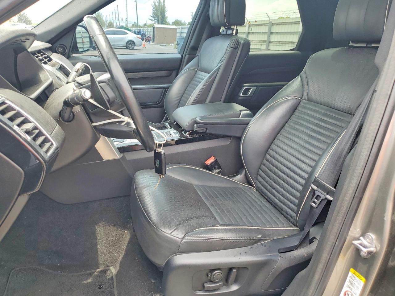 2018 LAND ROVER DISCOVERY