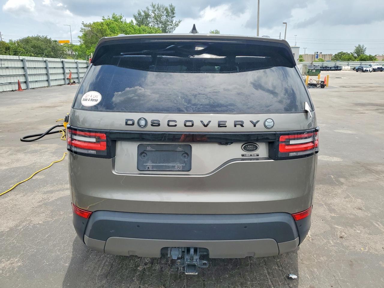 2018 LAND ROVER DISCOVERY