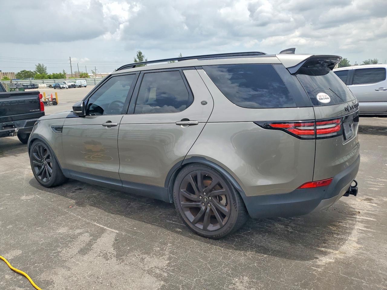 2018 LAND ROVER DISCOVERY