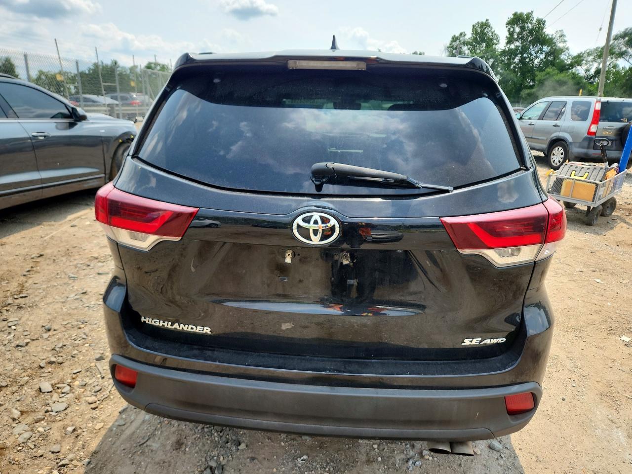 2019 TOYOTA HIGHLANDER