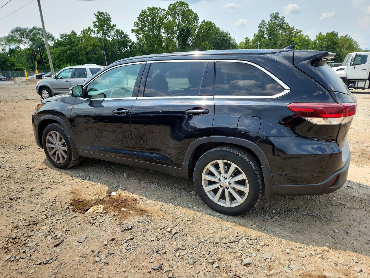 2019 TOYOTA HIGHLANDER
