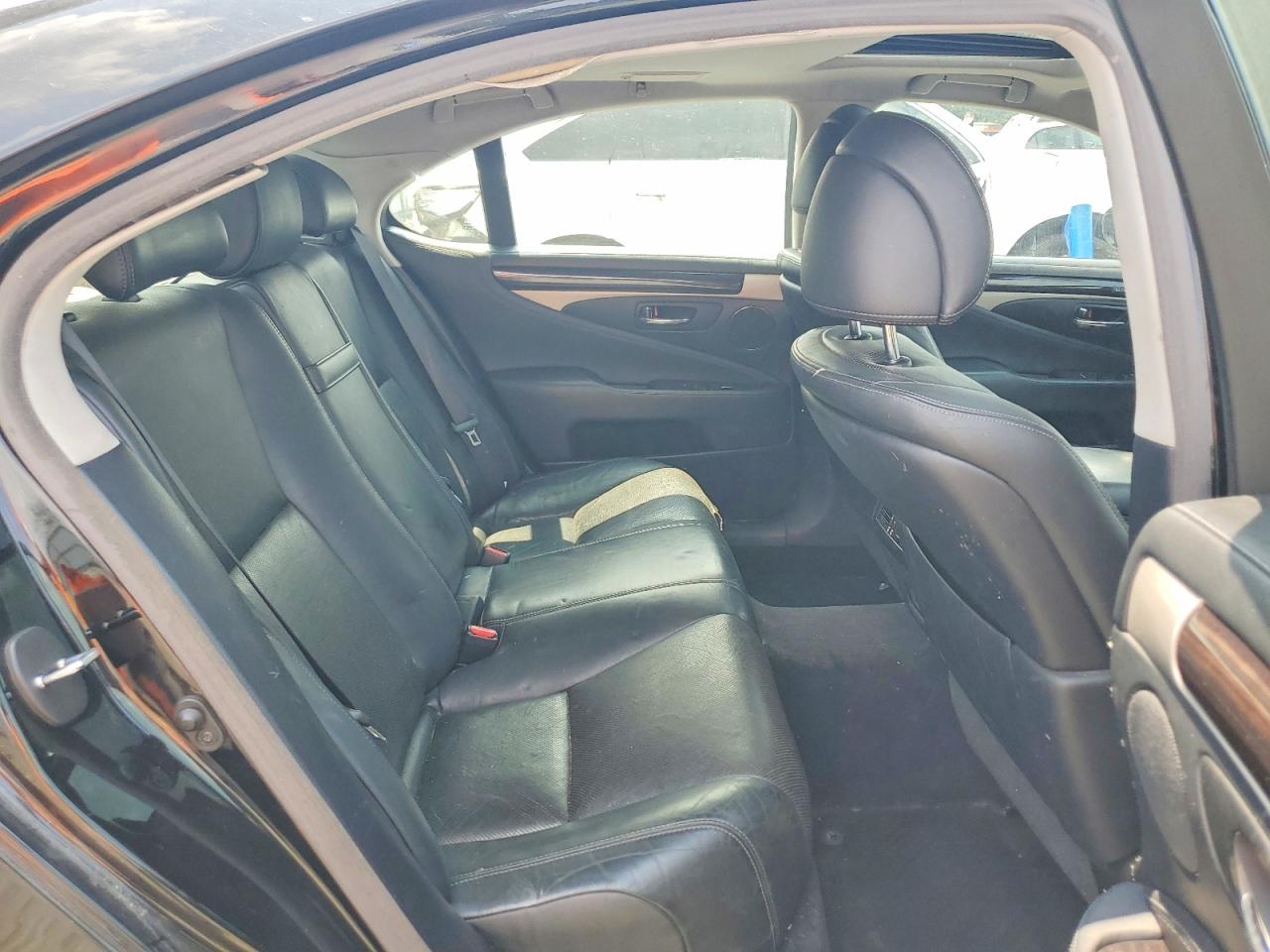 2014 LEXUS LS460