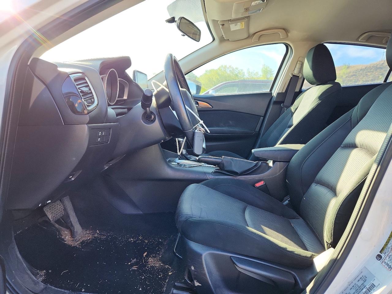 2015 MAZDA 3