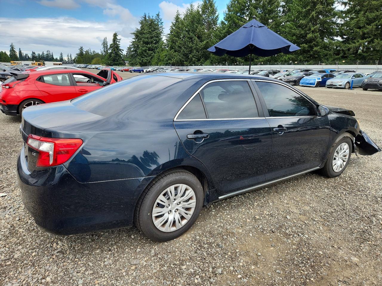2013 TOYOTA CAMRY
