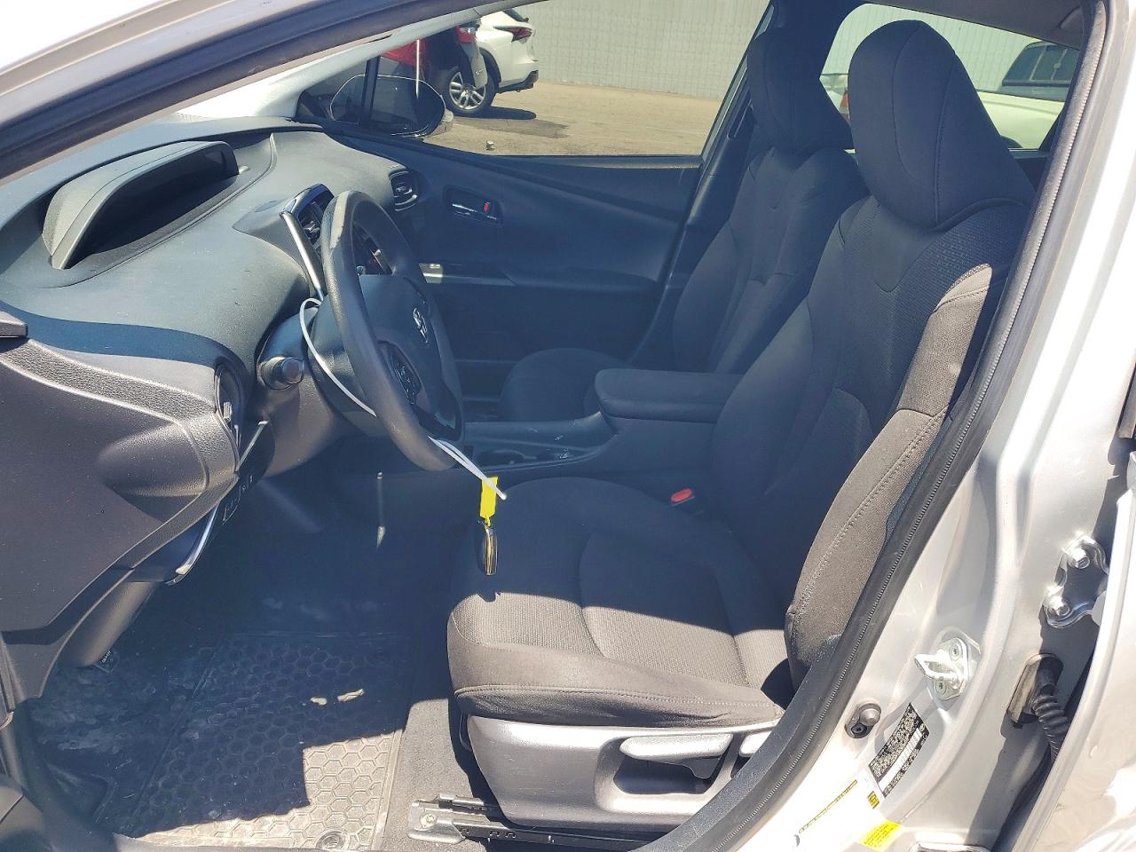 2019 TOYOTA PRIUS