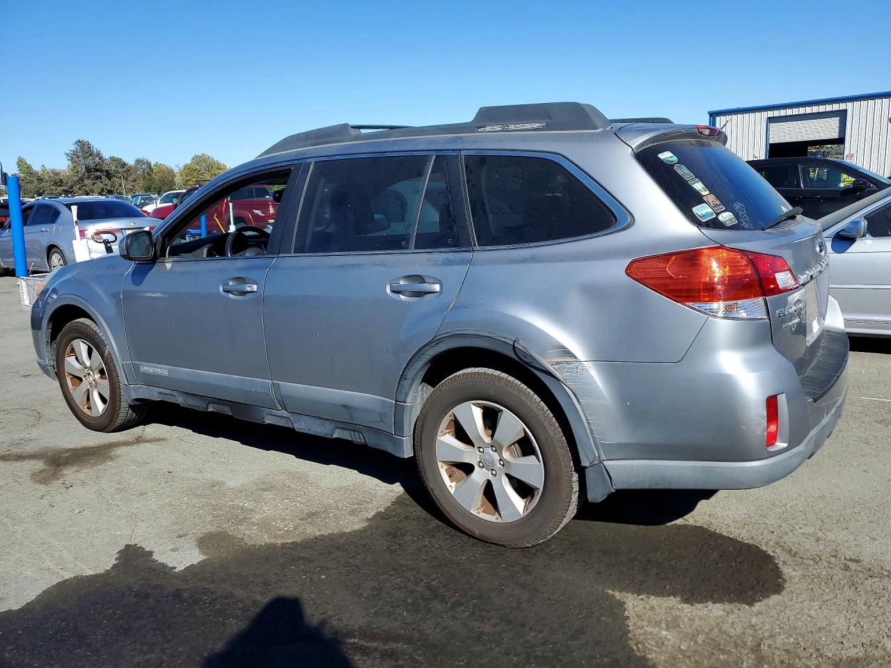 2010 SUBARU OUTBACK