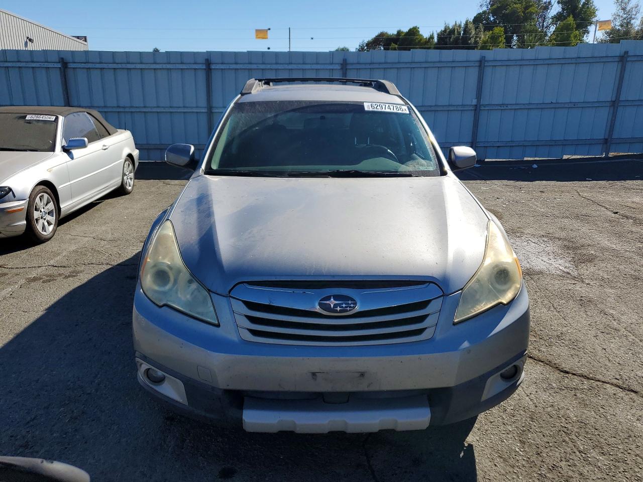 2010 SUBARU OUTBACK