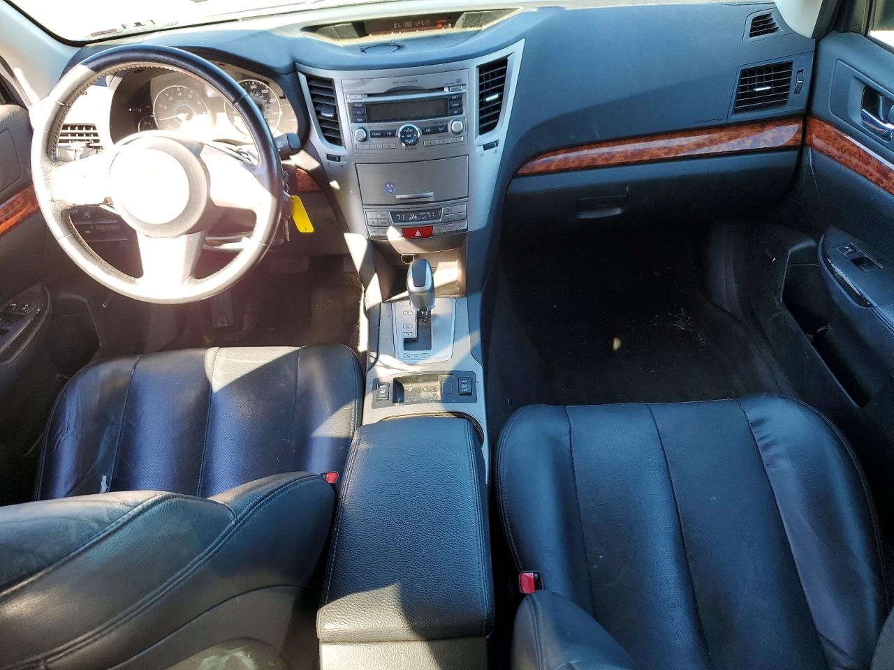 2010 SUBARU OUTBACK