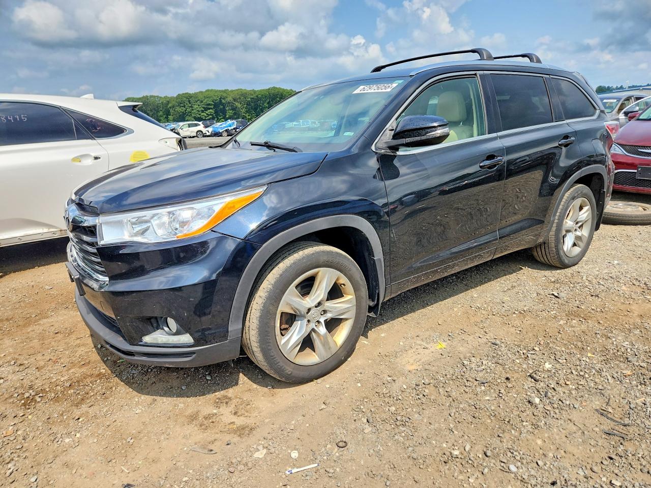 2015 TOYOTA HIGHLANDER