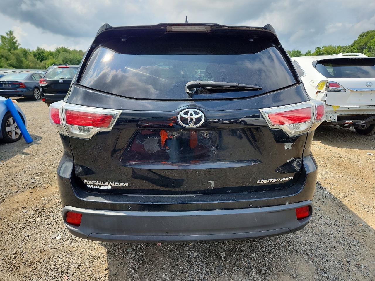 2015 TOYOTA HIGHLANDER