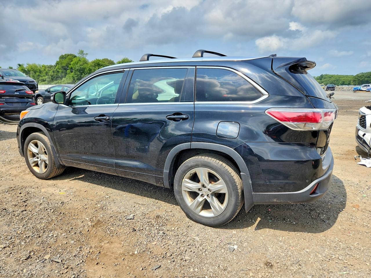 2015 TOYOTA HIGHLANDER