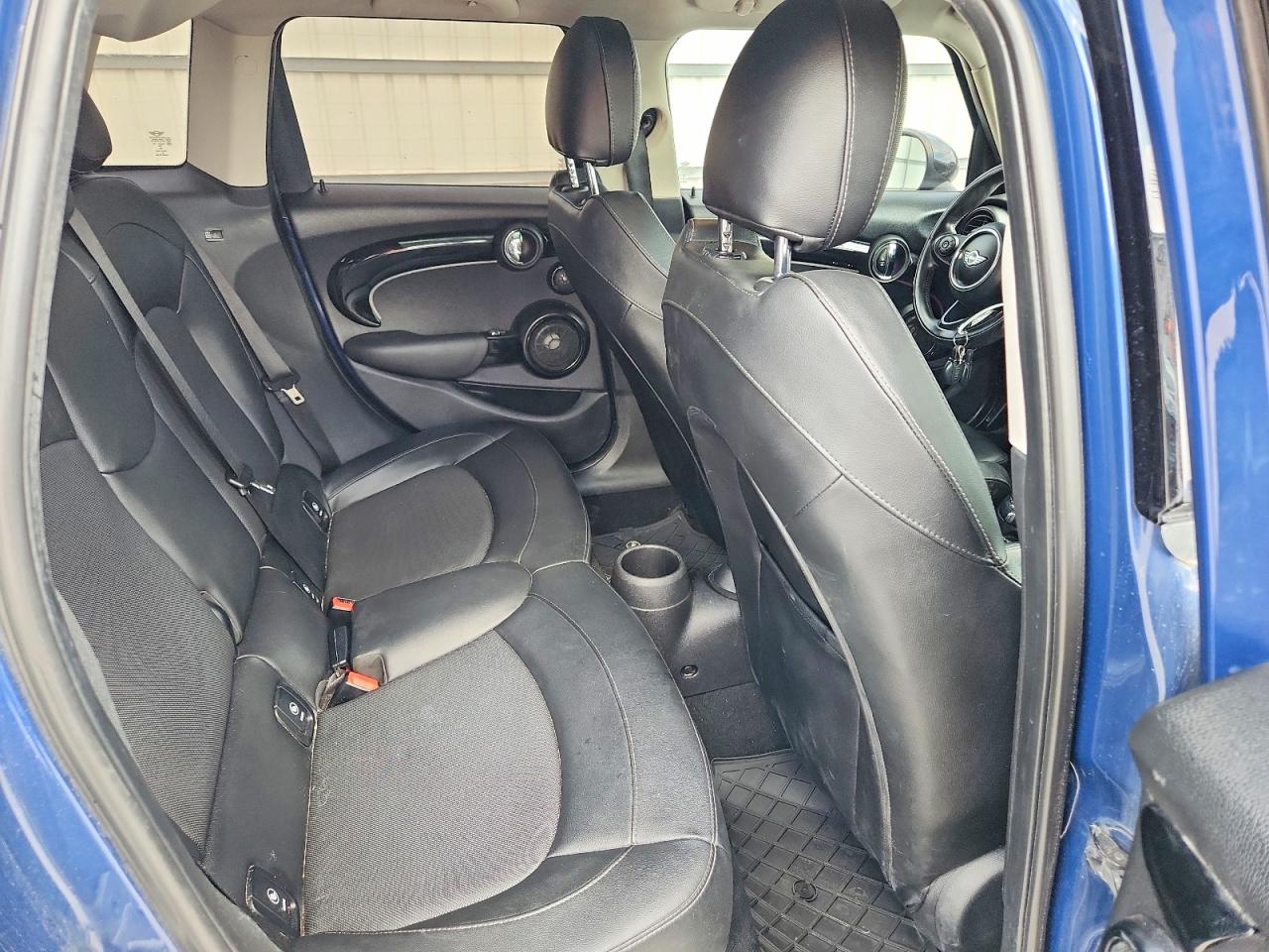 2016 MINI COOPER