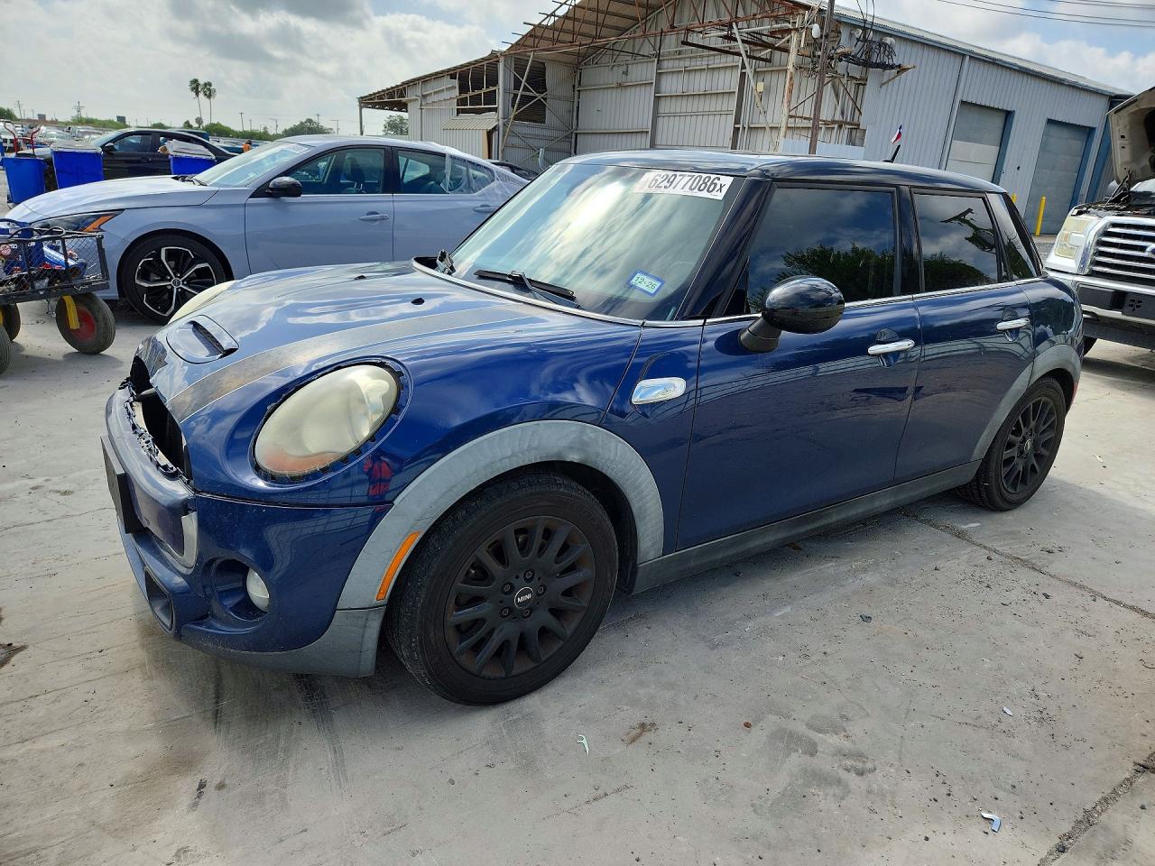 2016 MINI COOPER