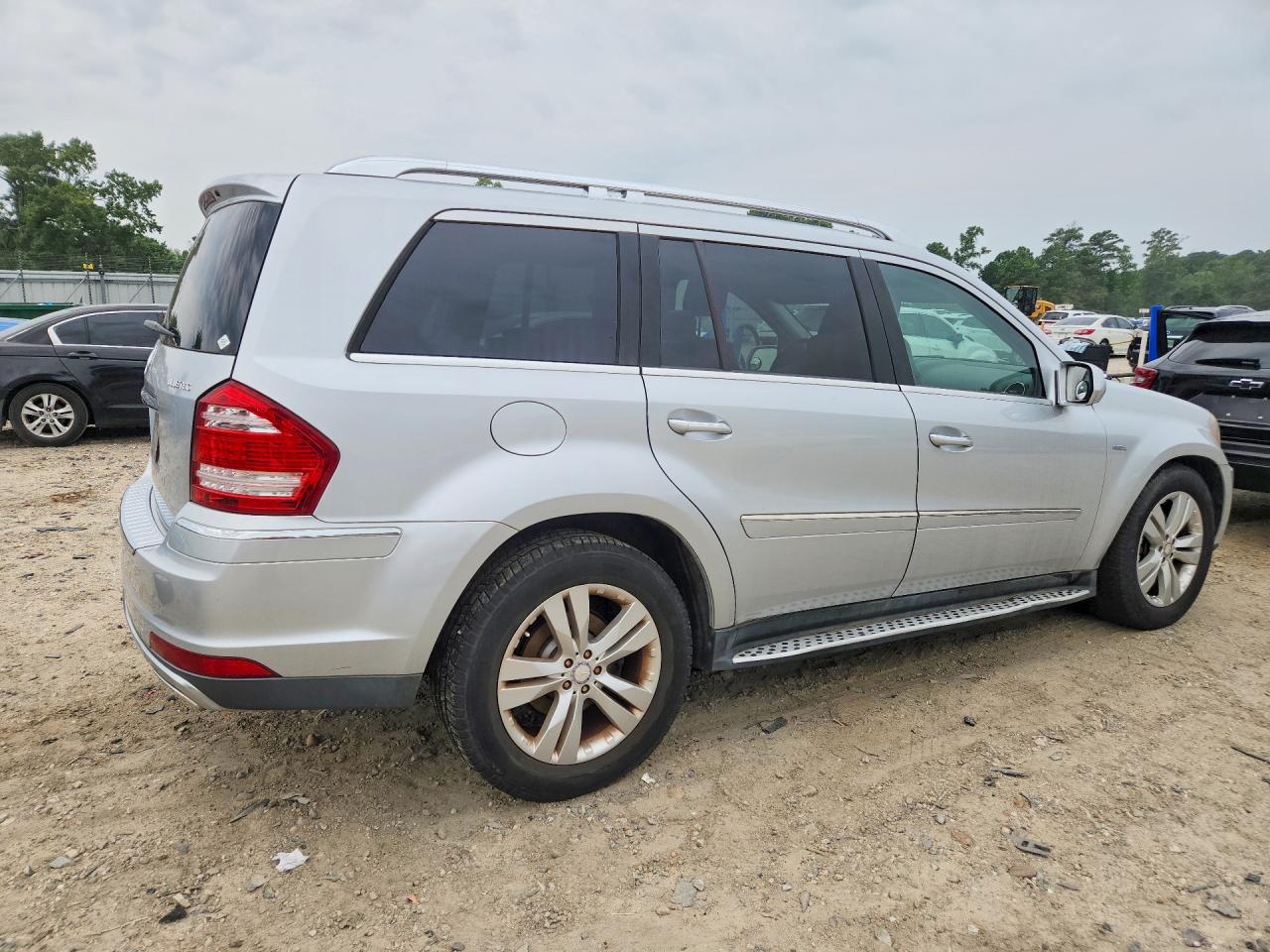 2010 MERCEDES-BENZ GL-CLASS