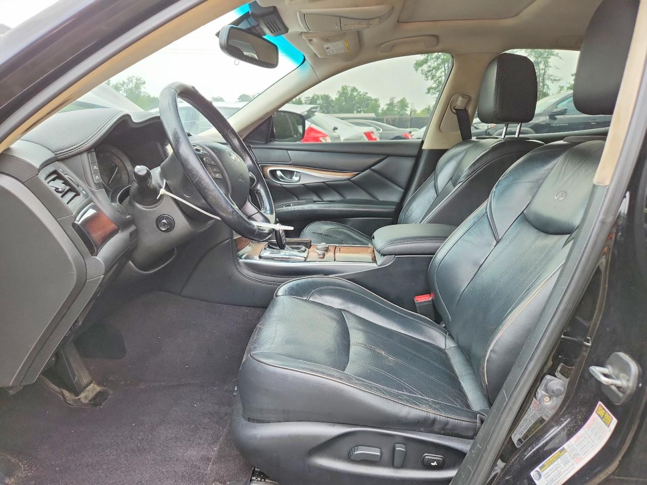 2013 INFINITI M37