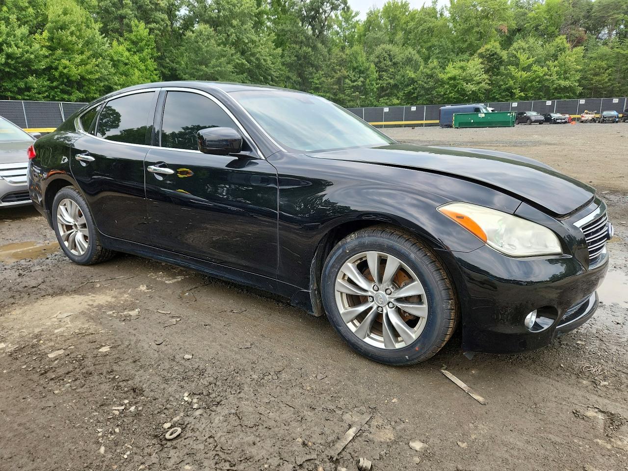 2013 INFINITI M37