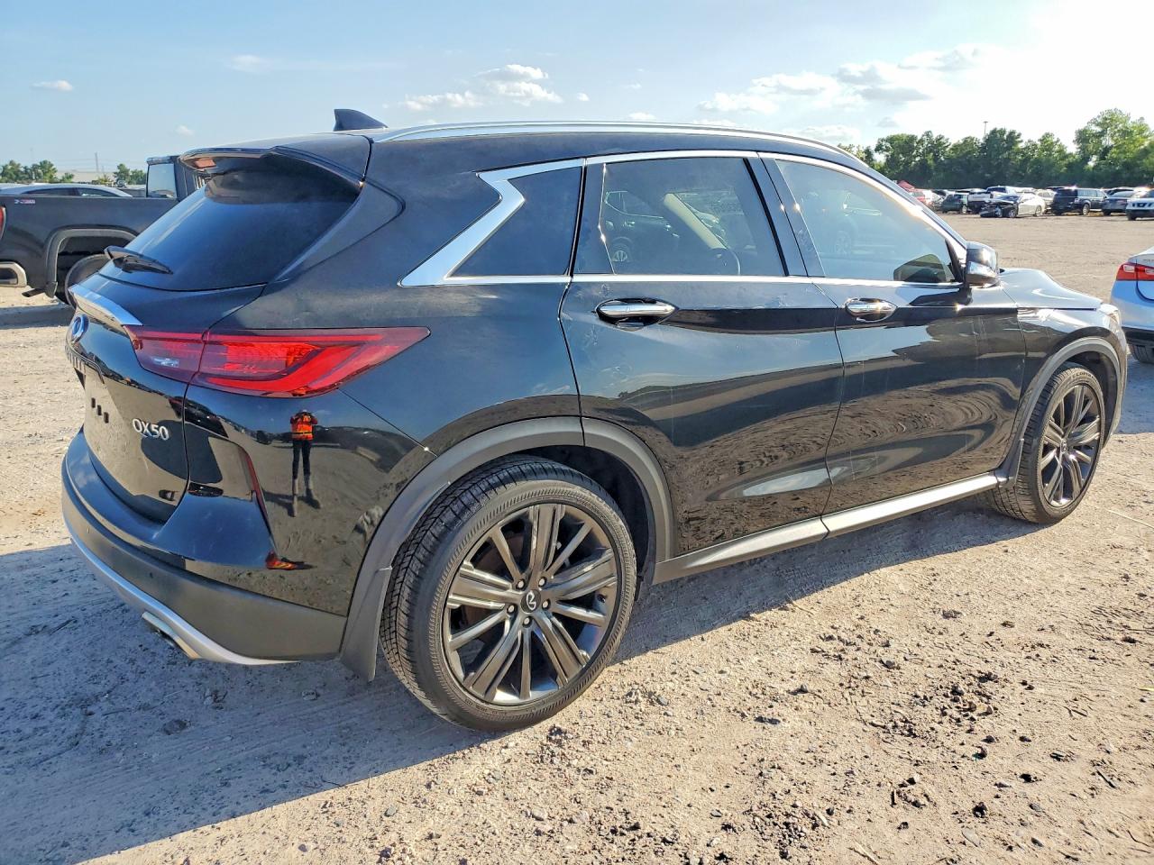 2022 INFINITI QX50
