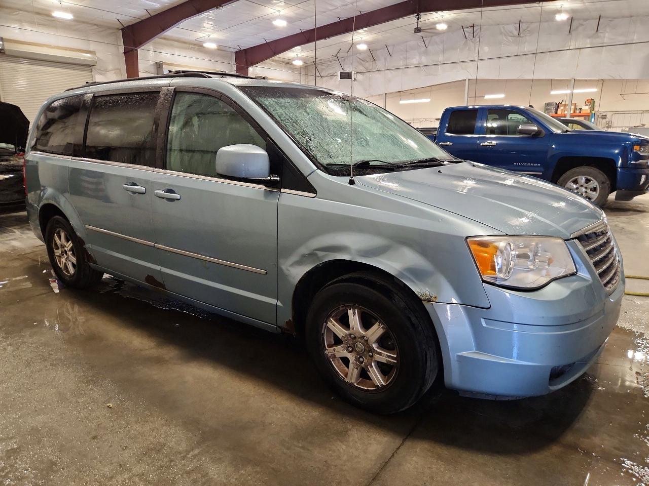 2009 CHRYSLER MINIVAN