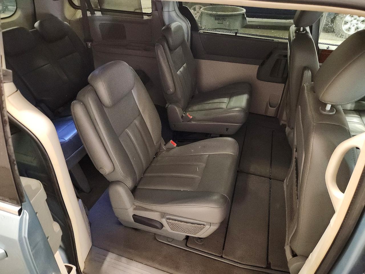 2009 CHRYSLER MINIVAN