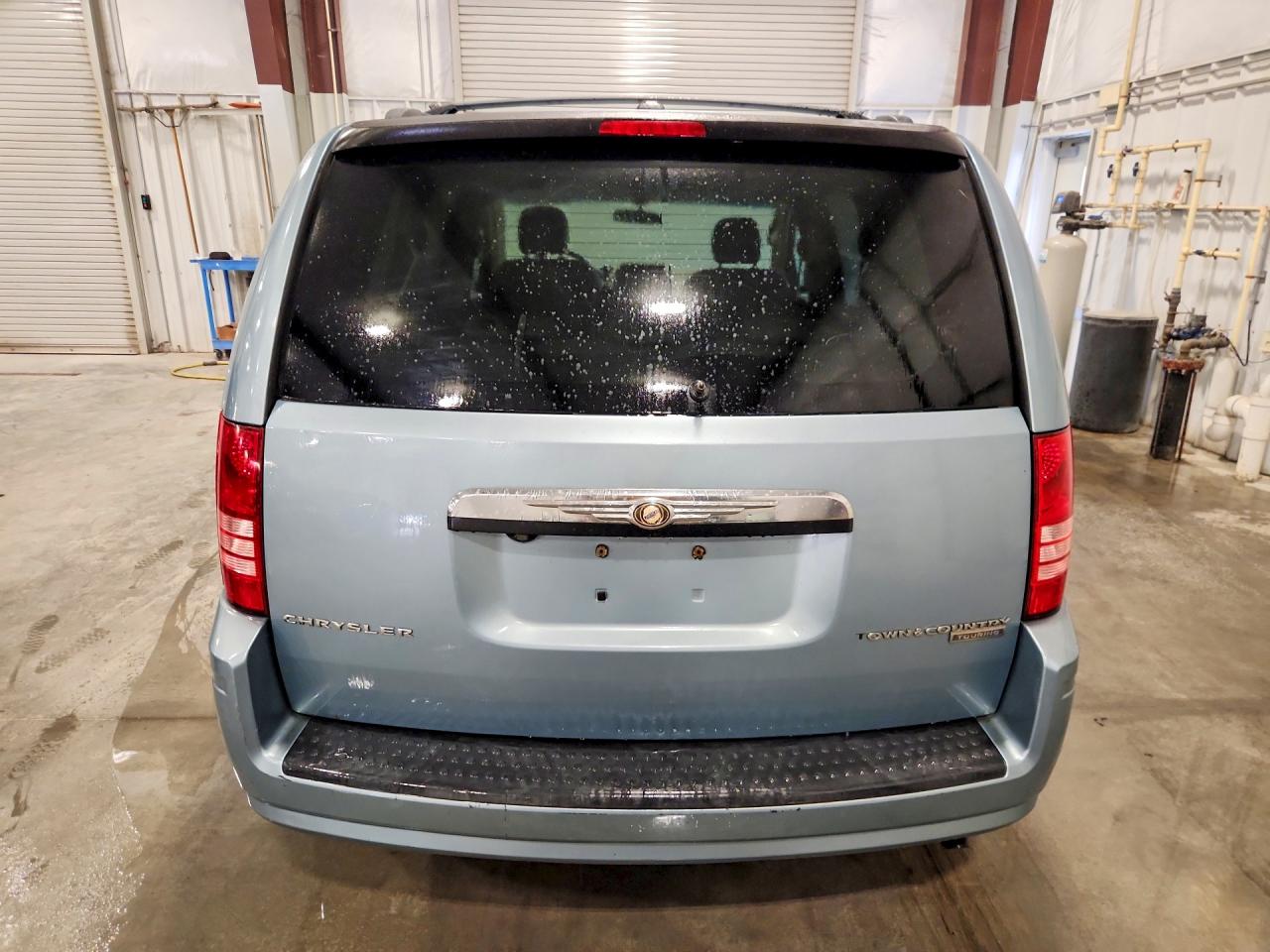 2009 CHRYSLER MINIVAN