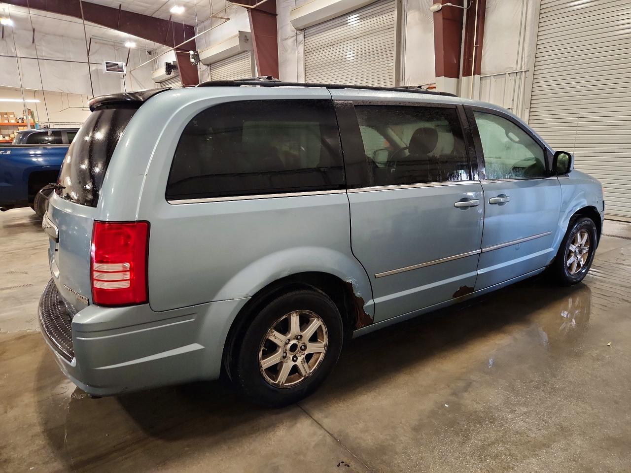 2009 CHRYSLER MINIVAN