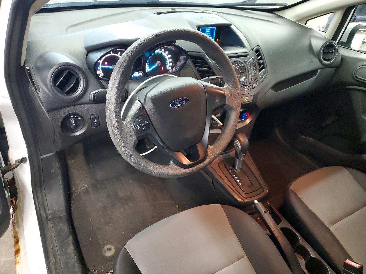 2015 FORD FIESTA