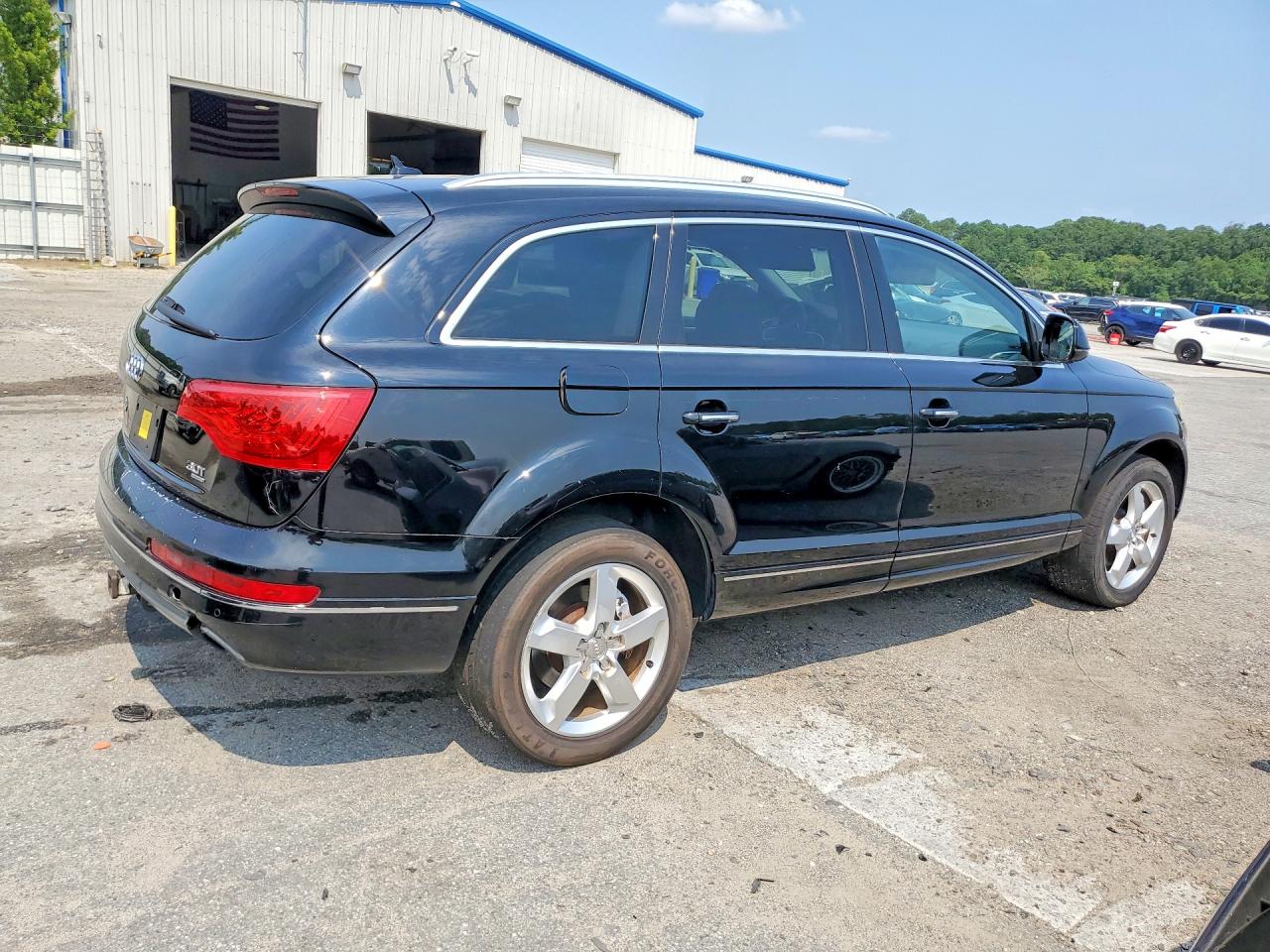 2015 AUDI Q7
