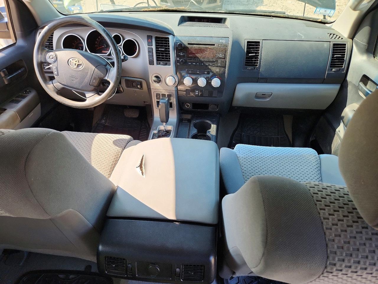 2010 TOYOTA TUNDRA