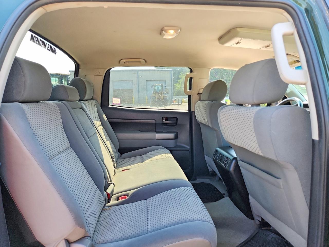2010 TOYOTA TUNDRA