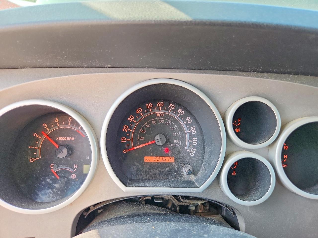 2010 TOYOTA TUNDRA
