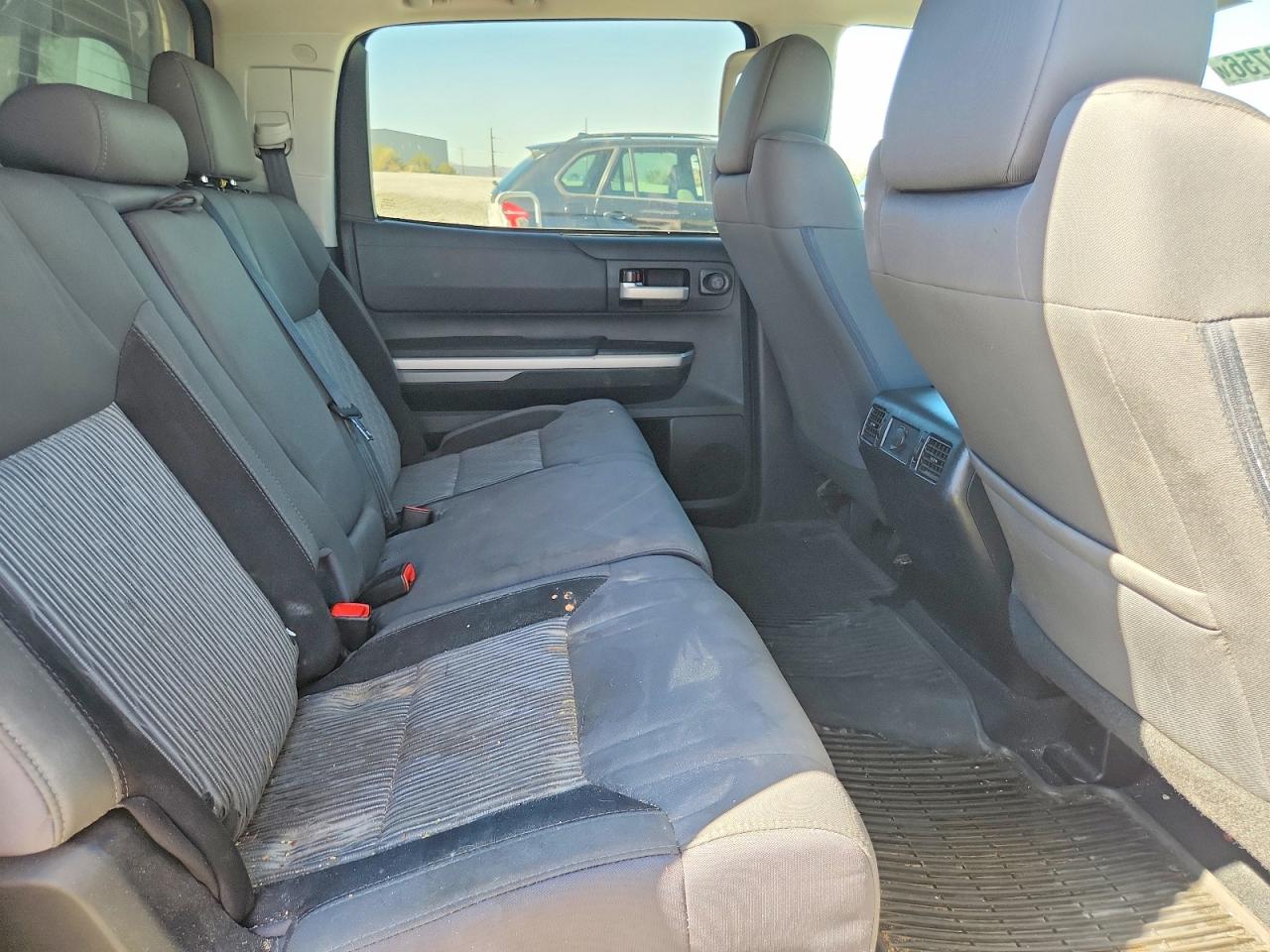 2016 TOYOTA TUNDRA