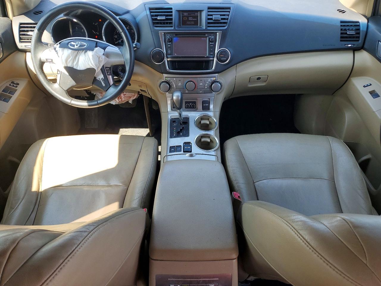 2013 TOYOTA HIGHLANDER