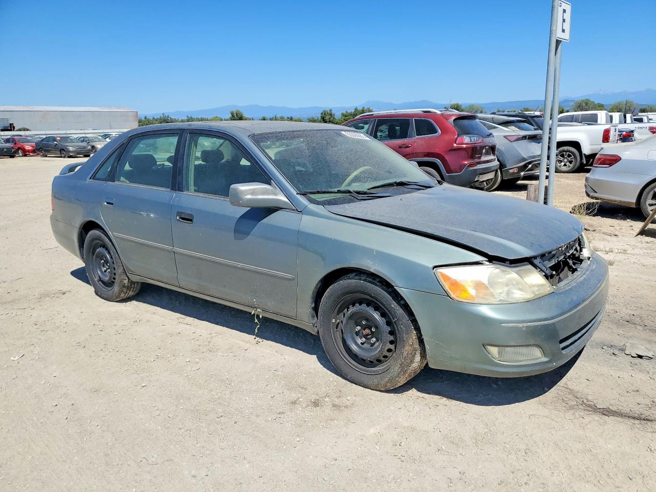 2002 TOYOTA AVALON