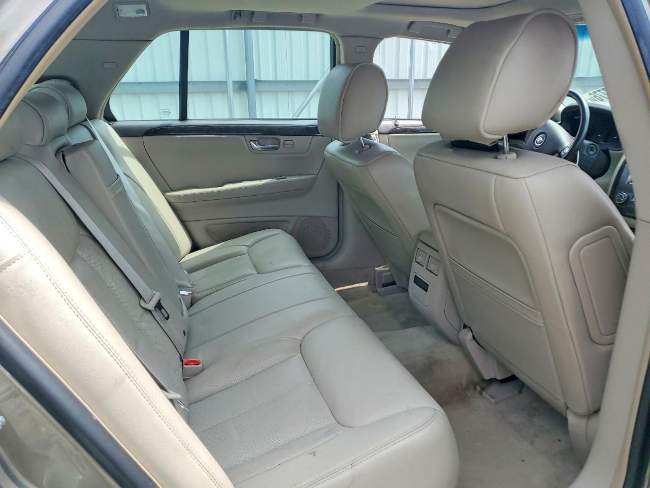 2011 CADILLAC DTS