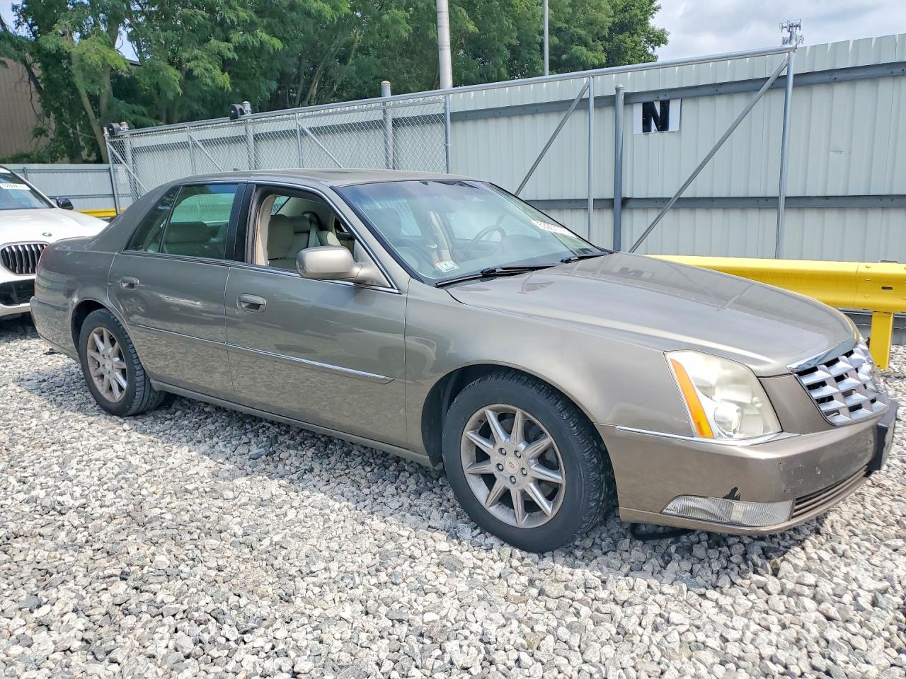 2011 CADILLAC DTS