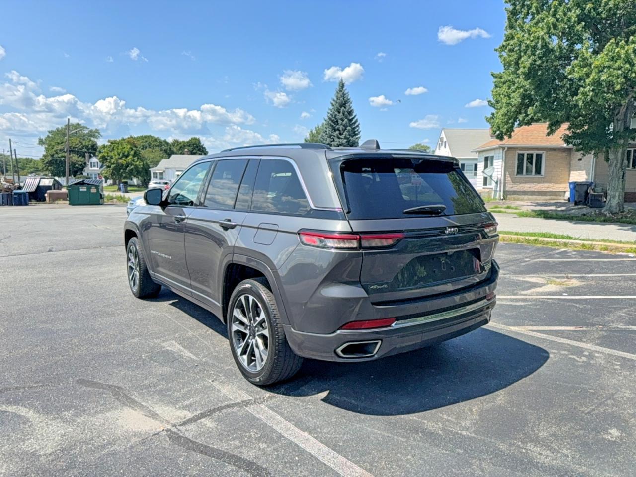 2022 JEEP CHEROKEE