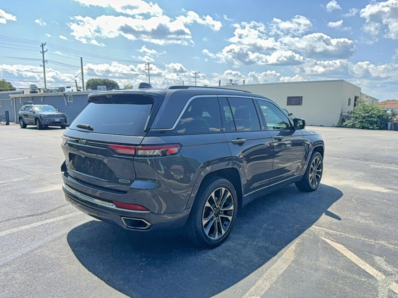 2022 JEEP CHEROKEE